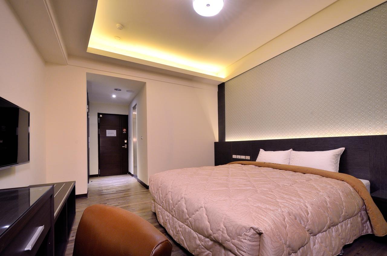 Yundu Business Hotel Mailiao Exterior photo