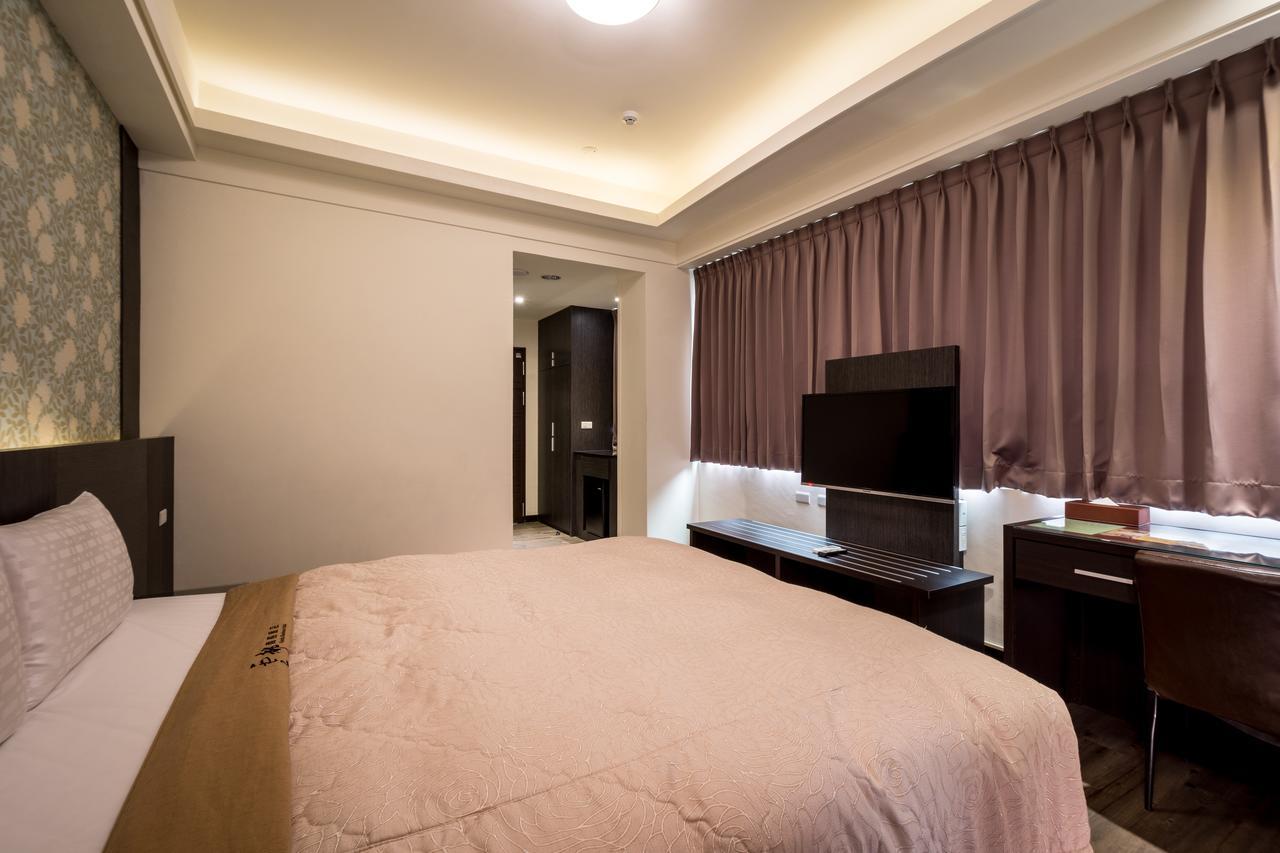 Yundu Business Hotel Mailiao Exterior photo